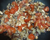 Foto del paso 3 de la receta: Paccheri rellenos de berenjena, nueces con vinagreta de requesón