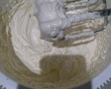 Foto langkah ke 6 dari resep Swiss meringue buttercream.