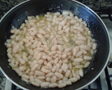 Foto del paso 7 de la receta: Judías blancas con bacalao y gambas