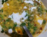 A picture of step 3 of Creamy cheesy omelette.