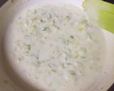 Foto del paso 2 de la receta: Salsa de puerros rápidos y liviana