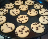 Foto del paso 6 de la receta: Galletas cookies crocantes con chips de chocolate