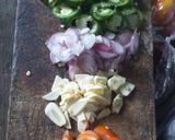Foto langkah ke 2 dari resep Tumis Cumi asin cabe ijo.