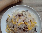 Foto langkah ke 5 dari resep Bihun Goreng ala Korea.