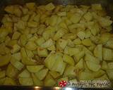 Πικάντικες πατάτες γιαχνί στον φούρνο φωτογραφία βήματος 1