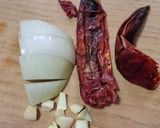 A picture of step 1 of Shredded Beef in Guajillo Chile Sauce.