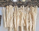 Foto langkah ke 1 dari resep Jamur Enoki Crispy ☆Minggu 34☆.
