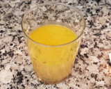 Foto del paso 6 de la receta: Muslos de pollo fritos con vino y limón