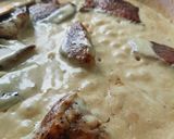 Foto del paso 4 de la receta: Posta de cerdo con salsa cremosa