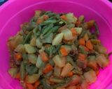 Foto langkah ke 4 dari resep Sambal goreng buncis wortel kentang (pelangi) bumbu kuning.