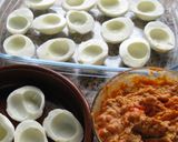 Foto del paso 1 de la receta: Huevos rellenos al horno con bechamel
