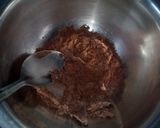 A picture of step 3 of Christmas baby choco cake.
