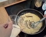 Foto del paso 4 de la receta: Gallina guisada con bechamel receta típica de Galicia
