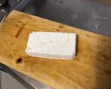Une image de l'étape 10 de Melon farci aux tomates bicolores, feta, radis et menthe fraîche.