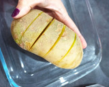 Foto del paso 1 de la receta: Patatas acordeón con queso y requesón 🥔🧀🔥