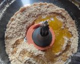 Foto langkah ke 1 dari resep Strawberry Cheesecake No Bake.