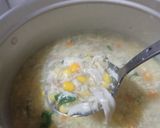 Foto langkah ke 3 dari resep Sup ayam jamur dan jagung manis.