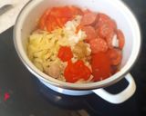 Ízes sértés paprikás tarhonyával recept fázis 4 fotója
