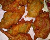 A picture of step 3 of Palak ke pkoray.