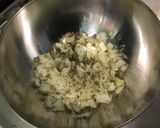 Une image de l'étape 3 de Marinade pour gibier aux cranberries, oignon, thym, vin rouge, échalotes et citron.