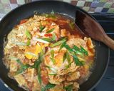 Foto langkah ke 4 dari resep Telur dan Tempe Masak Kecap Simpel Lezat.