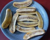 Foto langkah ke 1 dari resep Roti Manis Jumbo Isi Pisang.