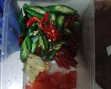 Foto langkah ke 2 dari resep Udang asam manis.