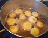 Foto del paso 2 de la receta: Cebollitas francesas glaseadas -guarnición para solomillo-