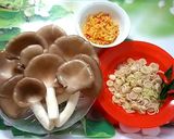 Hình bước làm 1 của món Nấm bào ngư xào sả ớt (chay)