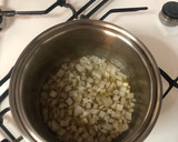 Foto del paso 2 de la receta: Sepia, habas y jamón con salsa Choron