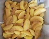 A picture of step 2 of My little Apple & Honey Crumble. 😁.