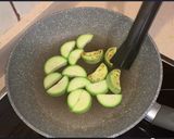 Foto del paso 4 de la receta Garbanzos, bacalao y calabacín | ¡Y huevo duro!