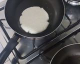 Foto del paso 2 de la receta: Arepa de maíz con queso