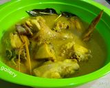 Foto langkah ke 5 dari resep Ayam kuah kuning.
