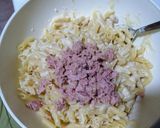 Foto del paso 5 de la receta: Pasta con bechamel y atún