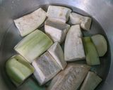 চিংড়ি দিয়ে লাউঘন্ট (chingri diye lau ghonto recipe in Bengali) রেসিপির ধাপ 1 ছবি