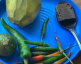 Gambar langkah 1 resipi Sambal Belacan Kuini.