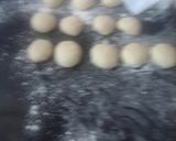 A picture of step 3 of Spicy green grams samosas.