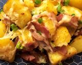 A picture of step 6 of Cheese & bacon potatoes.