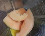 Foto del paso 1 de la receta: Licuado🥤de Mango🥭y Melón🍈refrescante🍹🥛🧋
