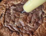 A picture of step 7 of Rompope Cake.