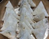A picture of step 3 of Mint flavour chana dal mini patti samosa.