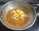 A picture of step 3 of Simple Masala Prawn Curry.