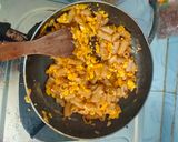 Foto langkah ke 2 dari resep Orak Arik Makaroni Telor.