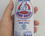 Foto langkah ke 2 dari resep Strawberry Banana Smoothies.