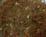 Foto langkah ke 4 dari resep Bihun goreng pedasss.