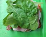 Foto del paso 4 de la receta: Bruschetta de Jamón Crudo y Rúcula