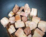 A picture of step 3 of Braised Pork Belly with Bamboo Shoots.