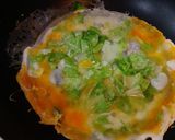 A picture of step 4 of Oyster Omelet.