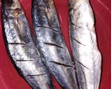 Foto langkah ke 1 dari resep Asem-asem Ikan Layang.